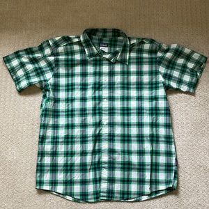 Patagonia button up T-shirt XL